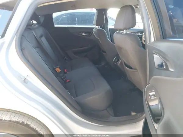 1G1ZE5ST0HF183740 2017 CHEVROLET MALIBU - Image 8