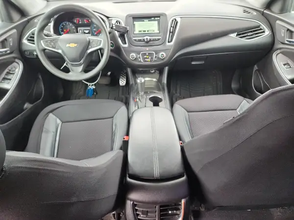 1G1ZE5ST0HF204716 2017 CHEVROLET MALIBU - Image 8