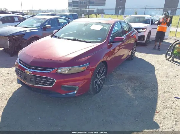 1G1ZE5ST0HF224013 2017 CHEVROLET MALIBU - Image 2