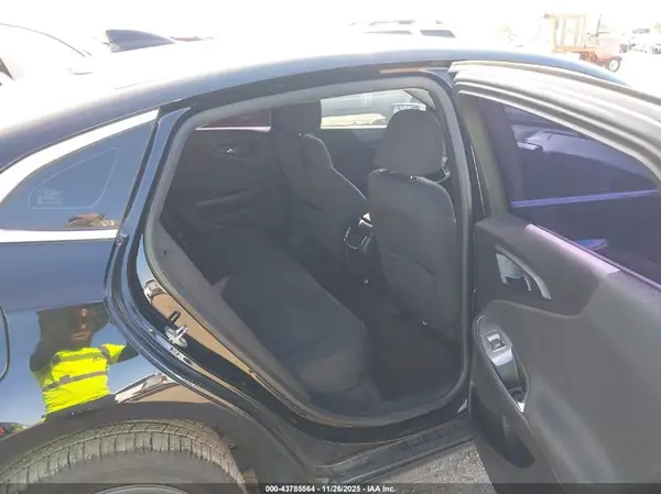 1G1ZE5ST0HF226702 2017 CHEVROLET MALIBU - Image 8