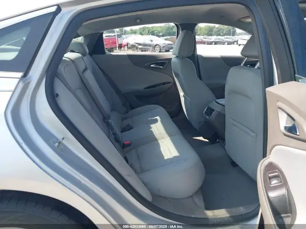 1G1ZE5ST0HF265046 2017 CHEVROLET MALIBU - Image 8