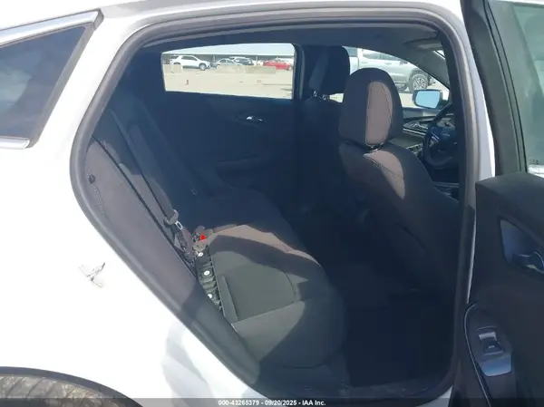 1G1ZE5ST0HF281070 2017 CHEVROLET MALIBU - Image 8