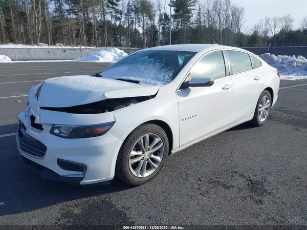 1G1ZE5ST1HF104351 2017 CHEVROLET MALIBU - Image 2