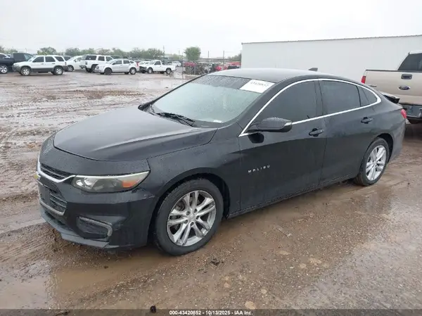 1G1ZE5ST1HF106293 2017 CHEVROLET MALIBU - Image 2