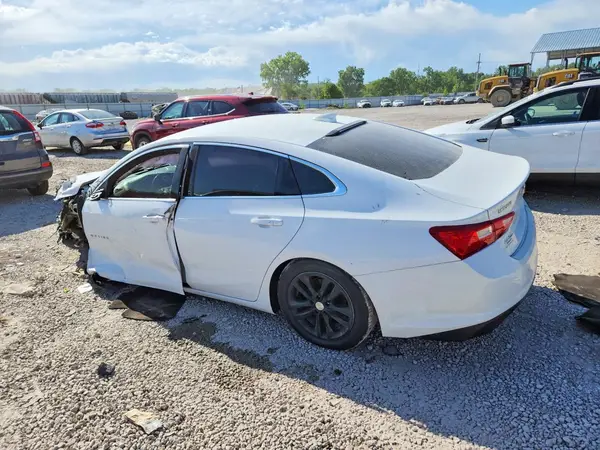 1G1ZE5ST1HF111834 2017 CHEVROLET MALIBU - Image 2
