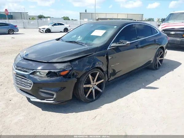 1G1ZE5ST1HF113695 2017 CHEVROLET MALIBU - Image 2
