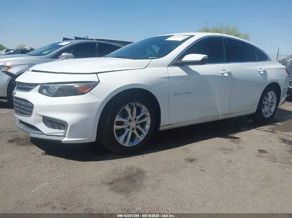 1G1ZE5ST1HF117164 2017 CHEVROLET MALIBU - Image 2