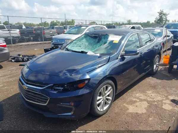 1G1ZE5ST1HF120758 2017 CHEVROLET MALIBU - Image 2