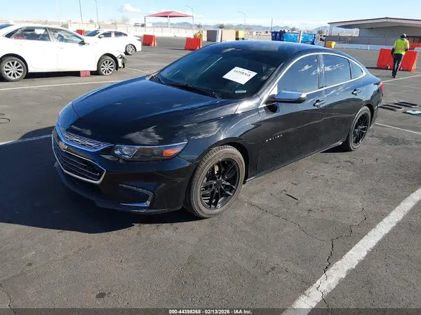 1G1ZE5ST1HF124017 2017 CHEVROLET MALIBU - Image 2