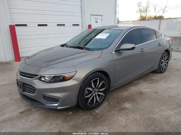 1G1ZE5ST1HF125541 2017 CHEVROLET MALIBU - Image 2