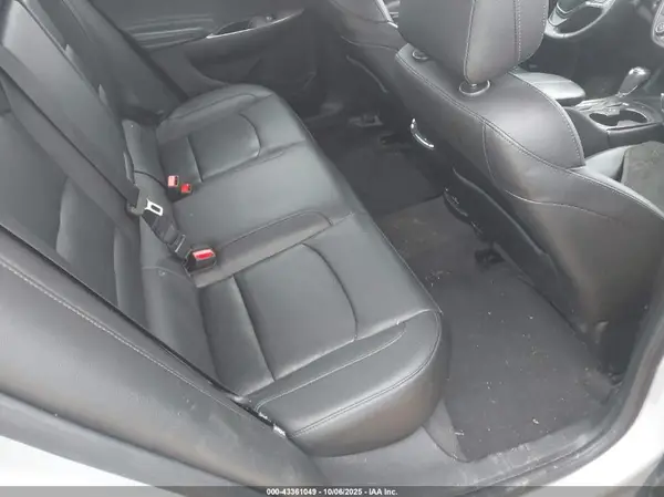 1G1ZE5ST1HF128987 2017 CHEVROLET MALIBU - Image 8
