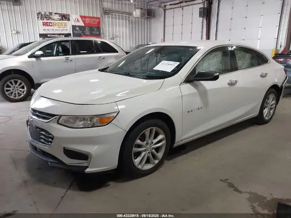 1G1ZE5ST1HF130755 2017 CHEVROLET MALIBU - Image 2