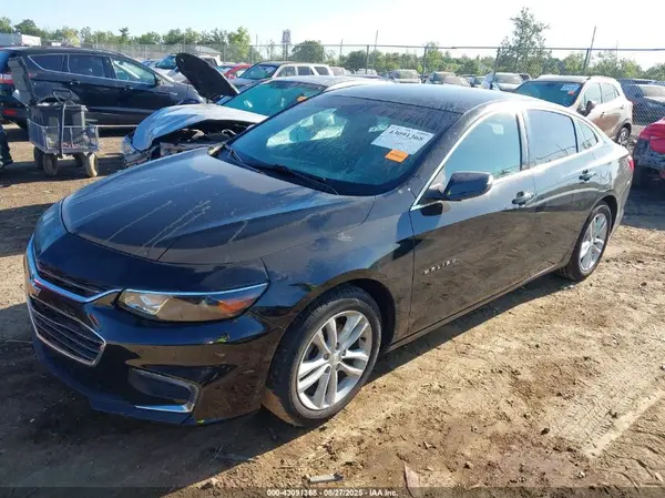 1G1ZE5ST1HF136667 2017 CHEVROLET MALIBU - Image 2