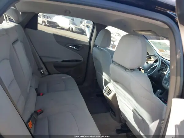 1G1ZE5ST1HF136667 2017 CHEVROLET MALIBU - Image 8