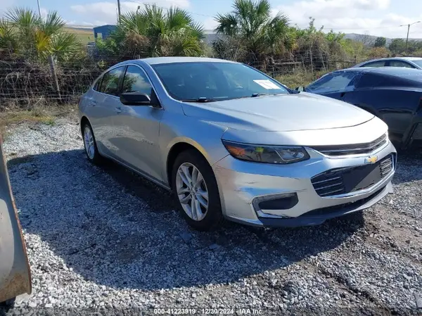 1G1ZE5ST1HF152867 2017 CHEVROLET MALIBU - Image 1