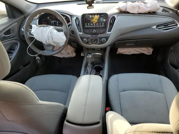 1G1ZE5ST1HF161004 2017 CHEVROLET MALIBU - Image 8