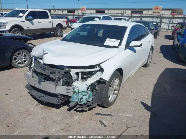 1G1ZE5ST1HF162735 2017 CHEVROLET MALIBU - Image 2