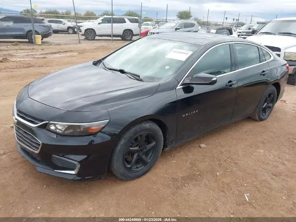 1G1ZE5ST1HF165229 2017 CHEVROLET MALIBU - Image 2