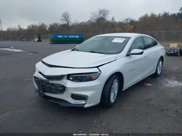 1G1ZE5ST1HF166185 2017 CHEVROLET MALIBU - Image 2