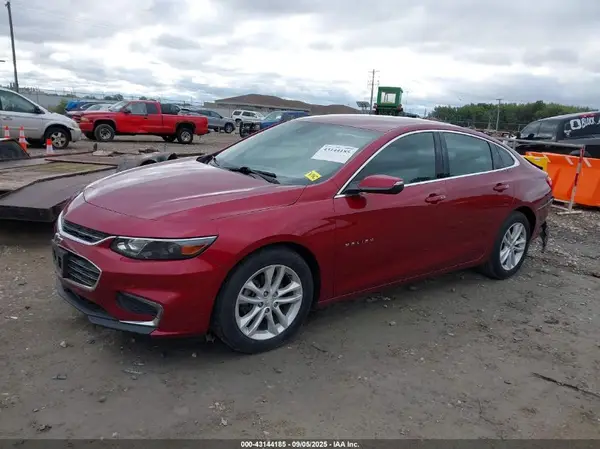 1G1ZE5ST1HF166204 2017 CHEVROLET MALIBU - Image 2