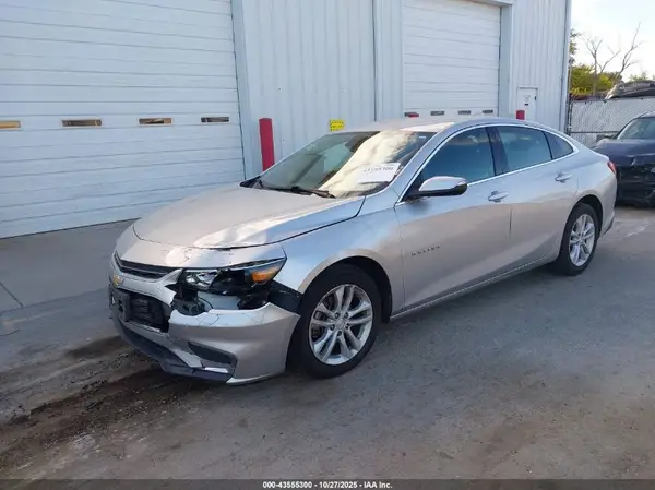 1G1ZE5ST1HF172486 2017 CHEVROLET MALIBU - Image 2