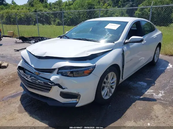 1G1ZE5ST1HF187098 2017 CHEVROLET MALIBU - Image 2