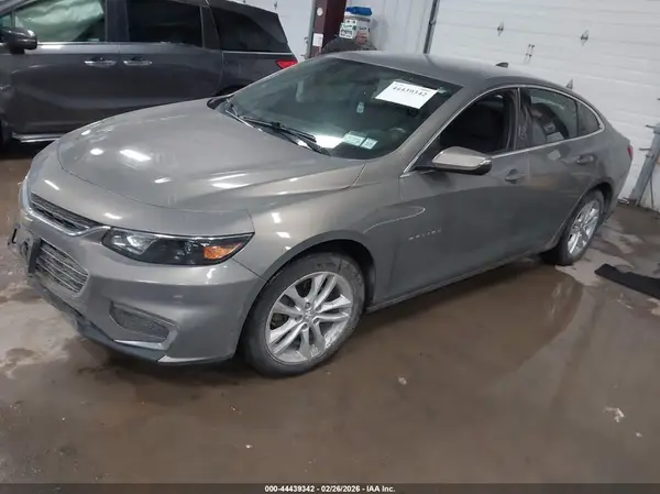 1G1ZE5ST1HF198392 2017 CHEVROLET MALIBU - Image 2