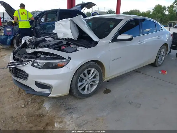 1G1ZE5ST1HF209486 2017 CHEVROLET MALIBU - Image 2