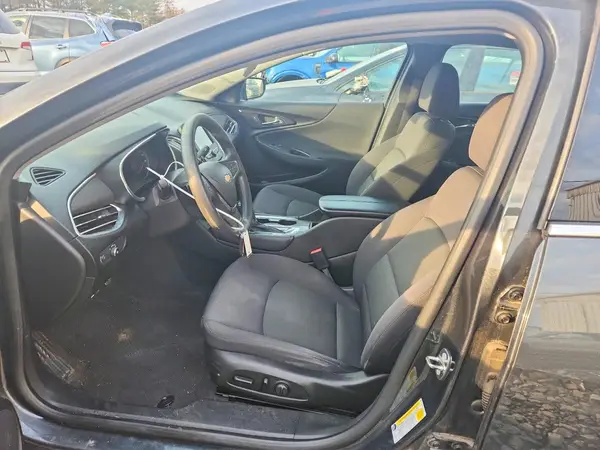 1G1ZE5ST1HF219015 2017 CHEVROLET MALIBU - Image 8