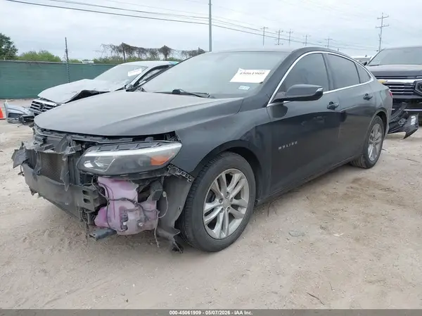 1G1ZE5ST1HF227678 2017 CHEVROLET MALIBU - Image 2