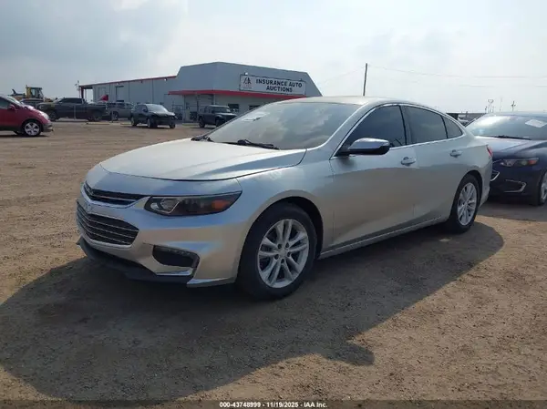 1G1ZE5ST1HF228412 2017 CHEVROLET MALIBU - Image 2