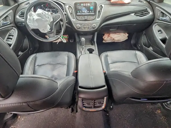 1G1ZE5ST1HF240768 2017 CHEVROLET MALIBU - Image 8