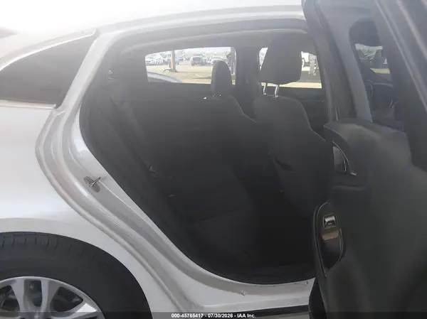 1G1ZE5ST1HF242858 2017 CHEVROLET MALIBU - Image 8
