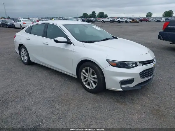 1G1ZE5ST1HF250393 2017 CHEVROLET MALIBU - Image 1