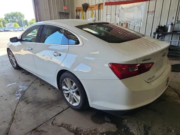 1G1ZE5ST1HF259417 2017 CHEVROLET MALIBU - Image 2