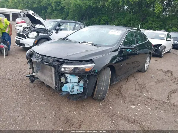 1G1ZE5ST1HF269977 2017 CHEVROLET MALIBU - Image 2