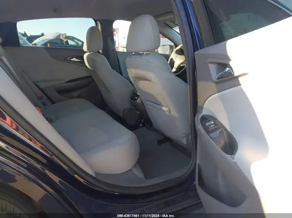 1G1ZE5ST1HF290229 2017 CHEVROLET MALIBU - Image 8