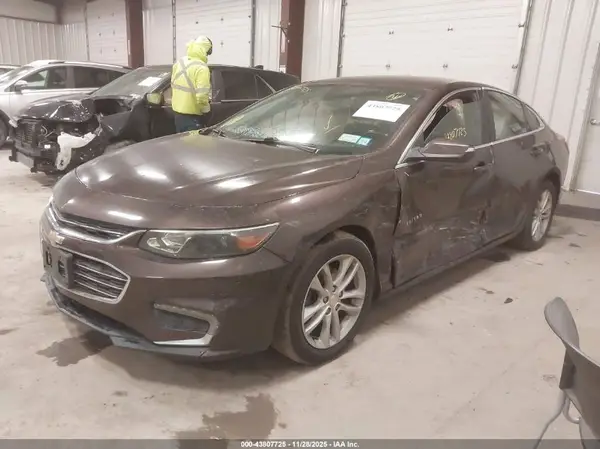 1G1ZE5ST2GF286933 2016 CHEVROLET MALIBU - Image 2