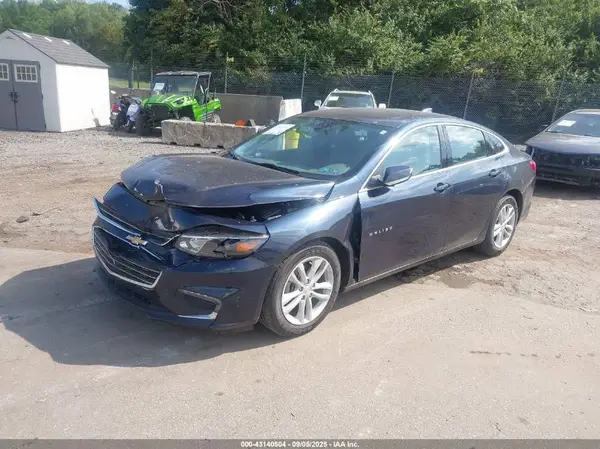 1G1ZE5ST2HF100924 2017 CHEVROLET MALIBU - Image 2