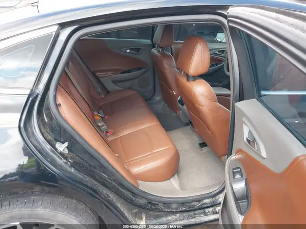 1G1ZE5ST2HF101118 2017 CHEVROLET MALIBU - Image 8