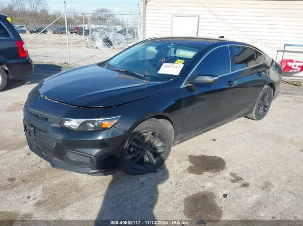 1G1ZE5ST2HF102785 2017 CHEVROLET MALIBU - Image 2