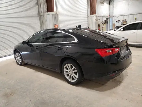 1G1ZE5ST2HF105038 2017 CHEVROLET MALIBU - Image 2