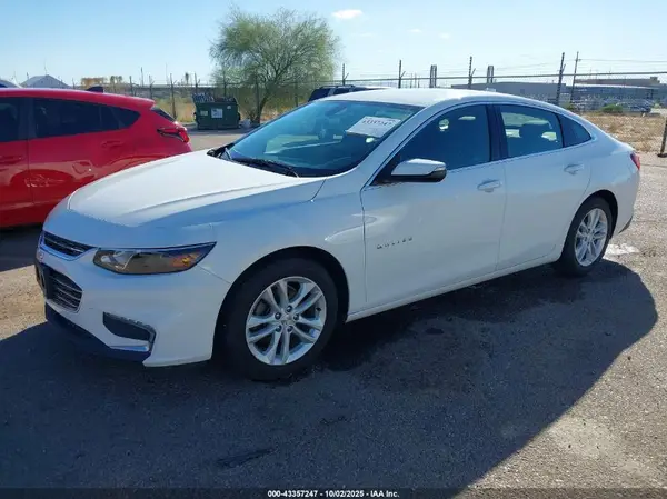 1G1ZE5ST2HF113592 2017 CHEVROLET MALIBU - Image 2