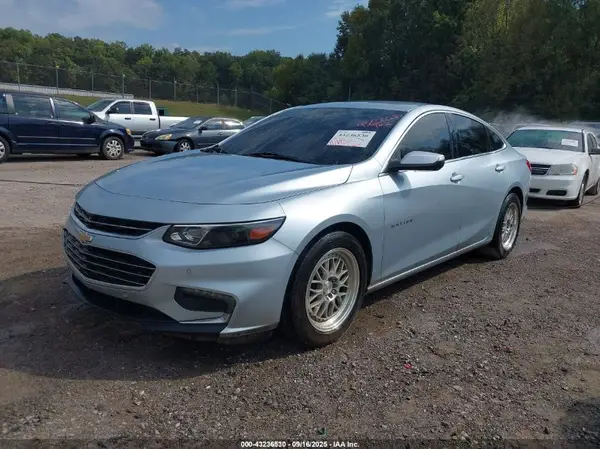 1G1ZE5ST2HF119408 2017 CHEVROLET MALIBU - Image 2