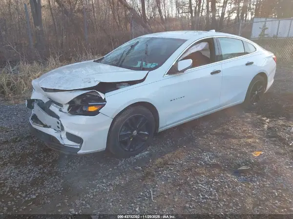 1G1ZE5ST2HF121191 2017 CHEVROLET MALIBU - Image 2