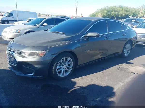 1G1ZE5ST2HF124950 2017 CHEVROLET MALIBU - Image 2