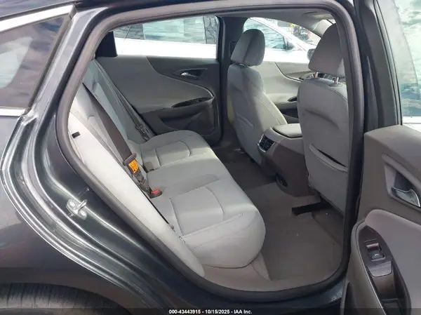 1G1ZE5ST2HF125970 2017 CHEVROLET MALIBU - Image 8