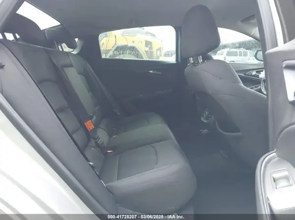 1G1ZE5ST2HF128254 2017 CHEVROLET MALIBU - Image 8