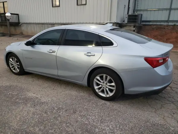 1G1ZE5ST2HF130988 2017 CHEVROLET MALIBU - Image 2