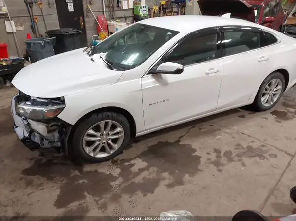 1G1ZE5ST2HF138802 2017 CHEVROLET MALIBU - Image 2